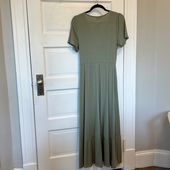 NWT Moss Green Petite Maxi Dress - Picture 3 of 8